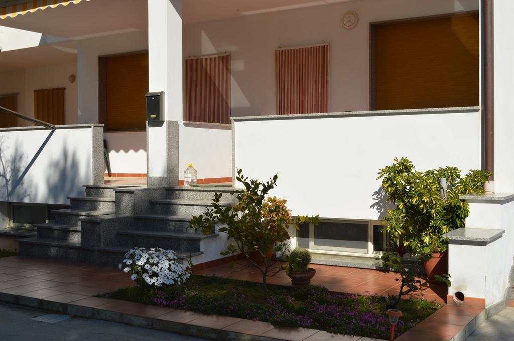 Appartamento Tra Mare E Lago Foce Varano Exterior photo
